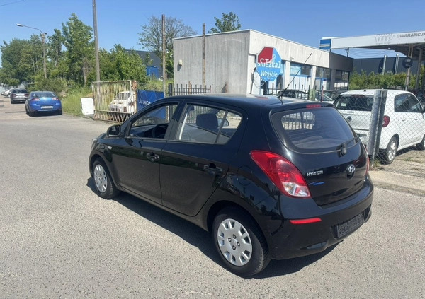 Hyundai i20 cena 16900 przebieg: 194000, rok produkcji 2012 z Szczecin małe 172
